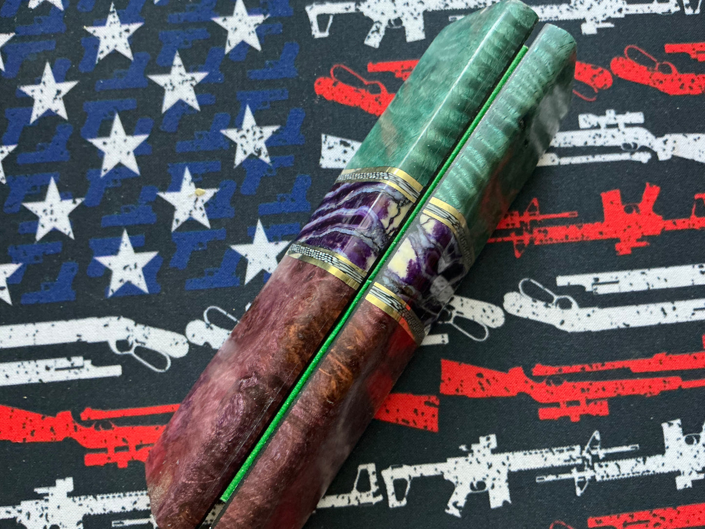 Maple and Mango with Mammoth in the Middle - Brass/Carbon Fiber Accents - Black Liner
